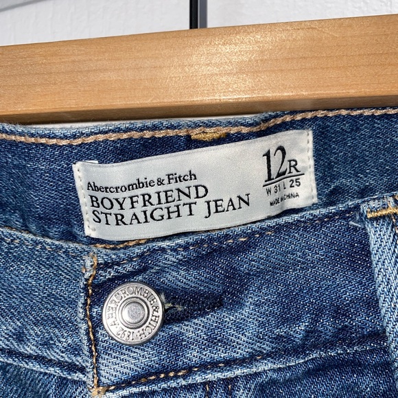 Abercrombie & Fitch Boyfriend Jeans - Picture 3 of 8